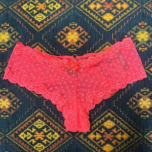 Victoria’s Secret Women’s Peekaboo Back Lace Polka Dot Hipster Panty Medium NWOT